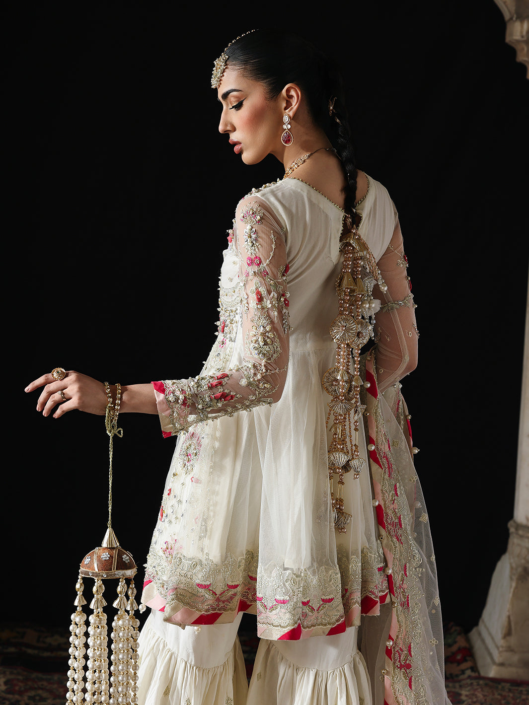 AR-166 Aangan