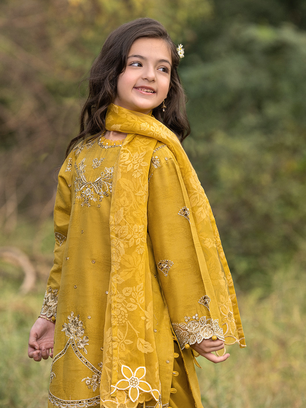 SAFFRON 1138